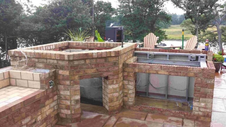 Outdoor Kitchen With Pizza Oven Diy